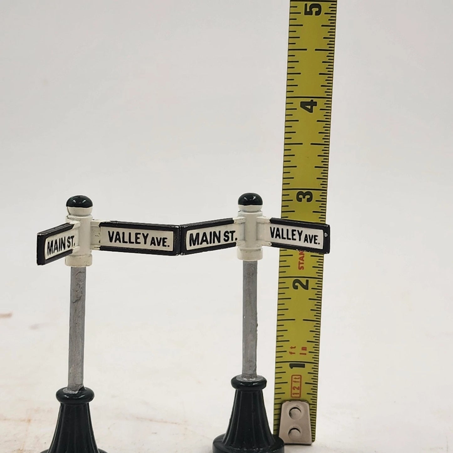 5 Christmas Village Accessory Set People & Street Signs Miniature Figurines