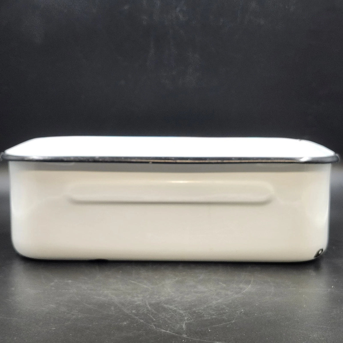 White Enamelware Lasagna Roasting Baking Pan Black Rim 14 in Farmhouse Vintage