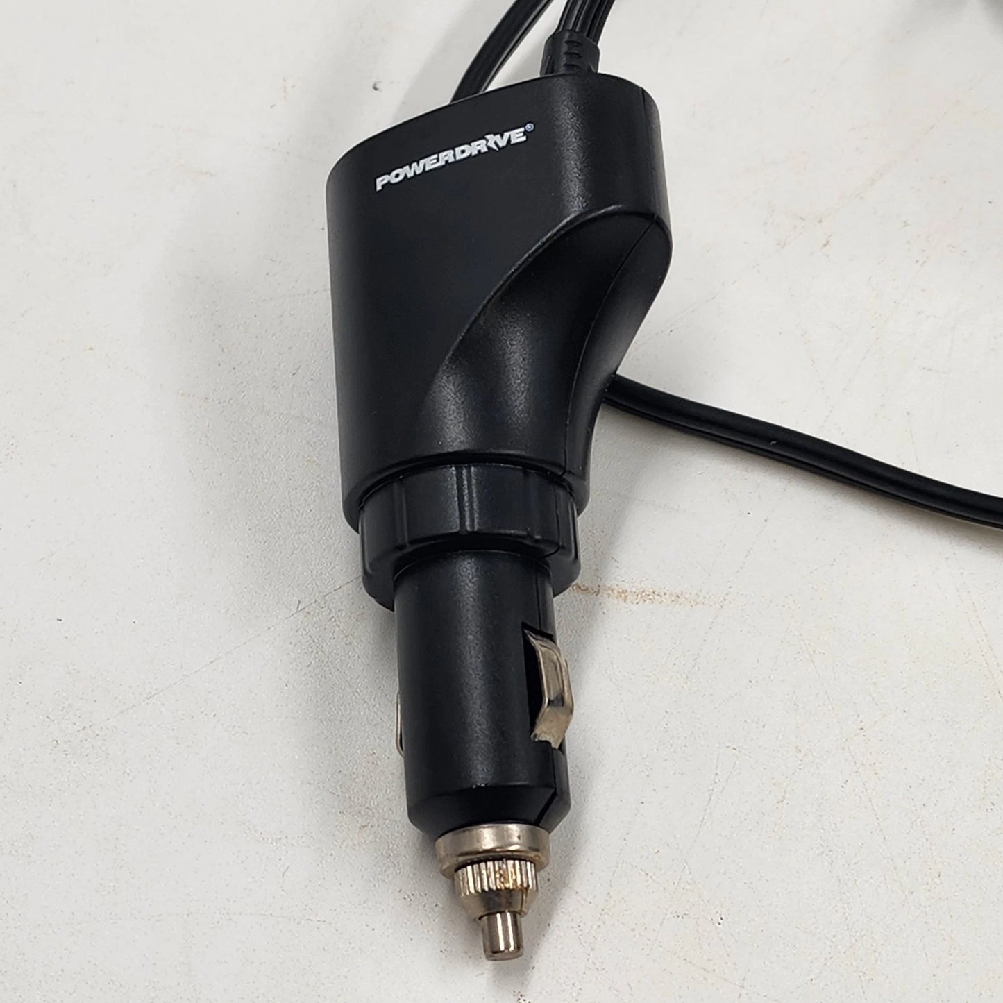 12 Volt 200w Power Inverter 72502 Output 110V AC 2 Elect Sockets and 2 USB Ports