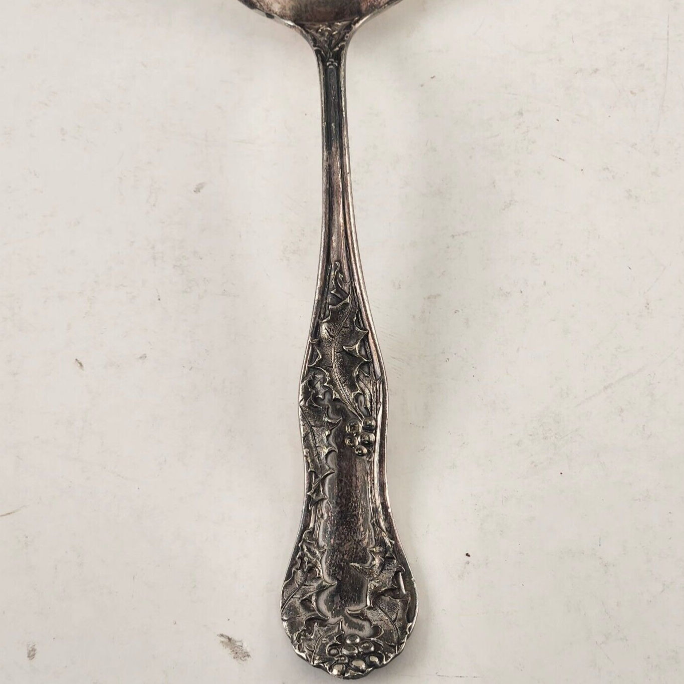 1904 Holly Big Berry Fruit Serving Spoon National Silver Mark Stainless Tarnish