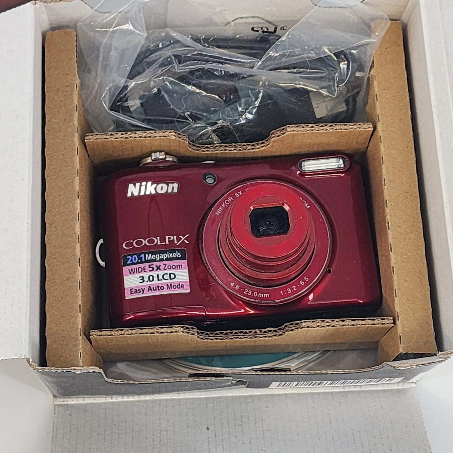 Nikon COOLPIX L28 20.1MP Red Digital Camera 5x Zoom 3" Screen DOES NOT WORK
