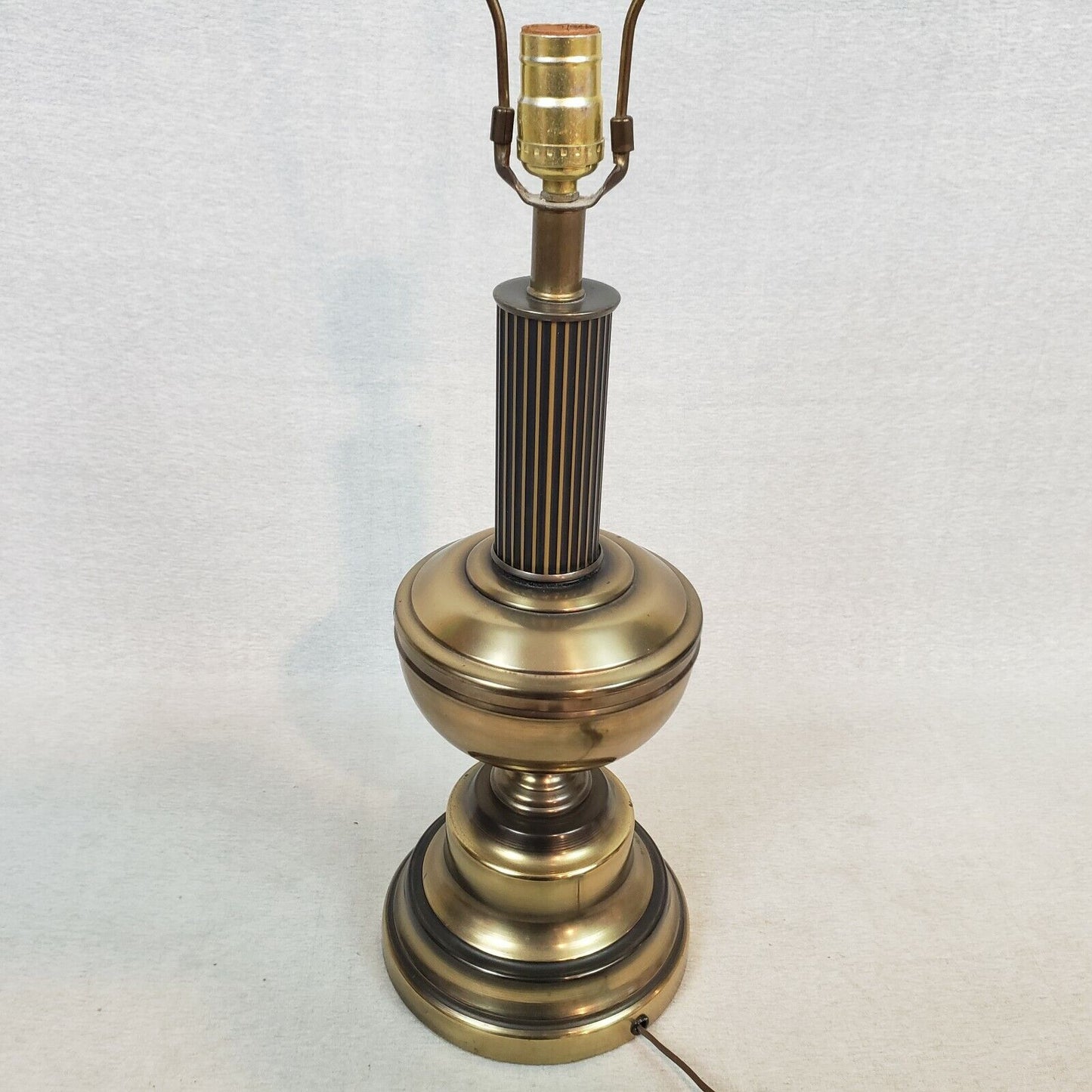 Brass Classic Table Lamp Weighted Base 3-way Switch Basic 9" Harp Vintage 19" H