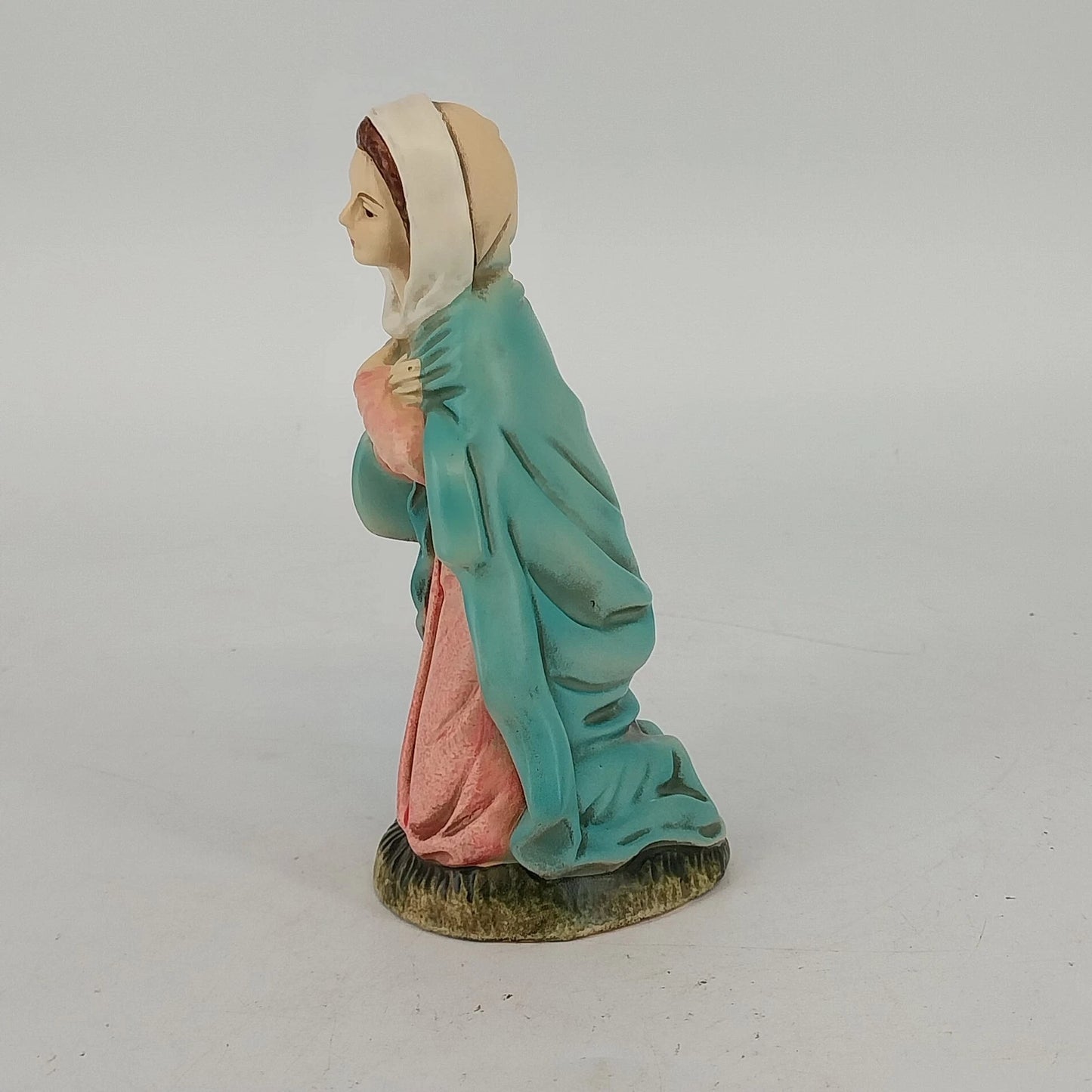 Nativity Kneeling Mary Figure 6" Hand Painted Resin Christmas Church Decor Korea